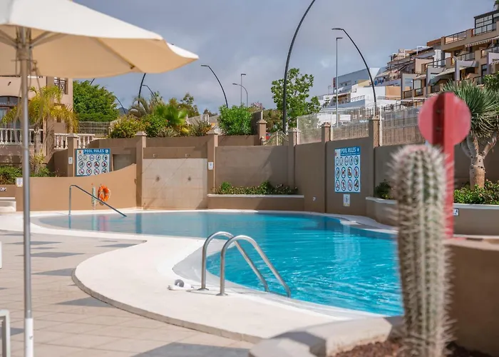 Luxury Near Playa Vistas *