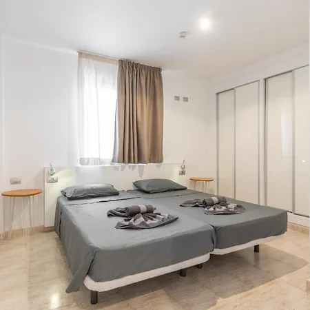 Luxury Near Playa Vistas شقة *