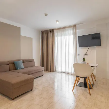 Apartment Luxury Near Playa Vistas