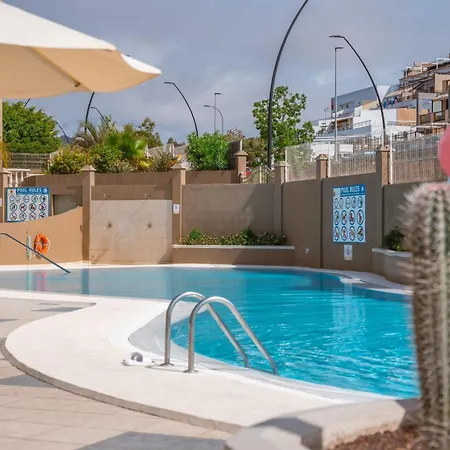 Luxury Near Playa Vistas *